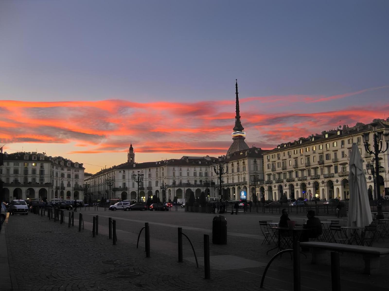Alloggio Tranquillo Sul Po' - Piazza Vittorio Torino Exterior foto